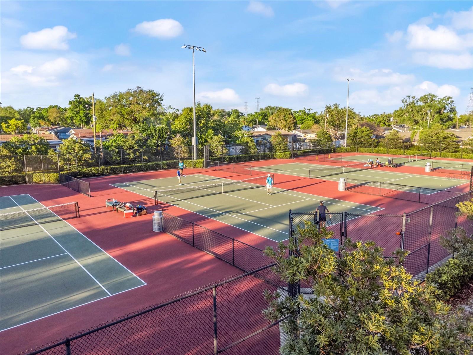 Image 32 of 58 For 1318 Moreland Drive 105