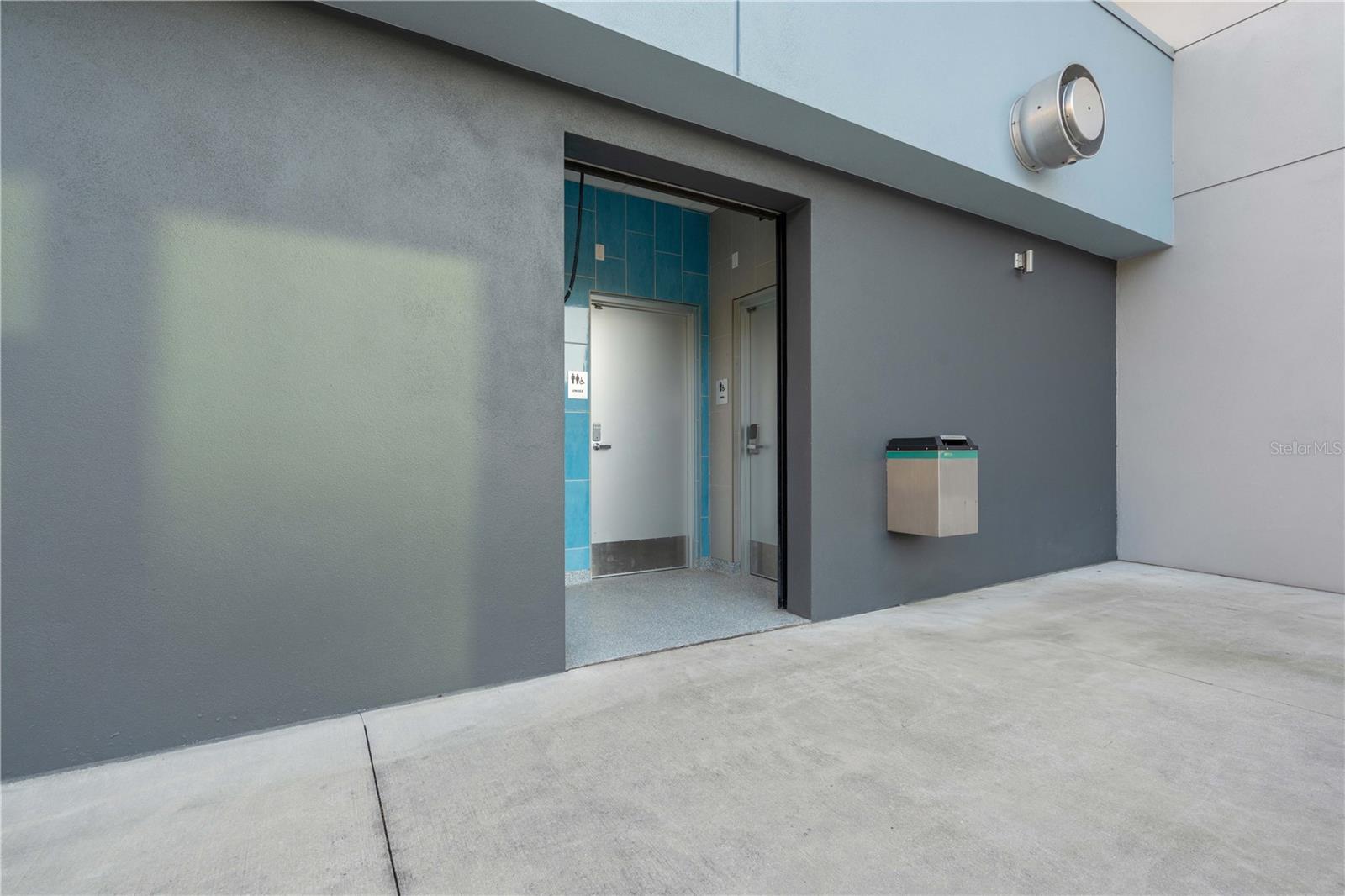 Image 51 of 58 For 1318 Moreland Drive 105