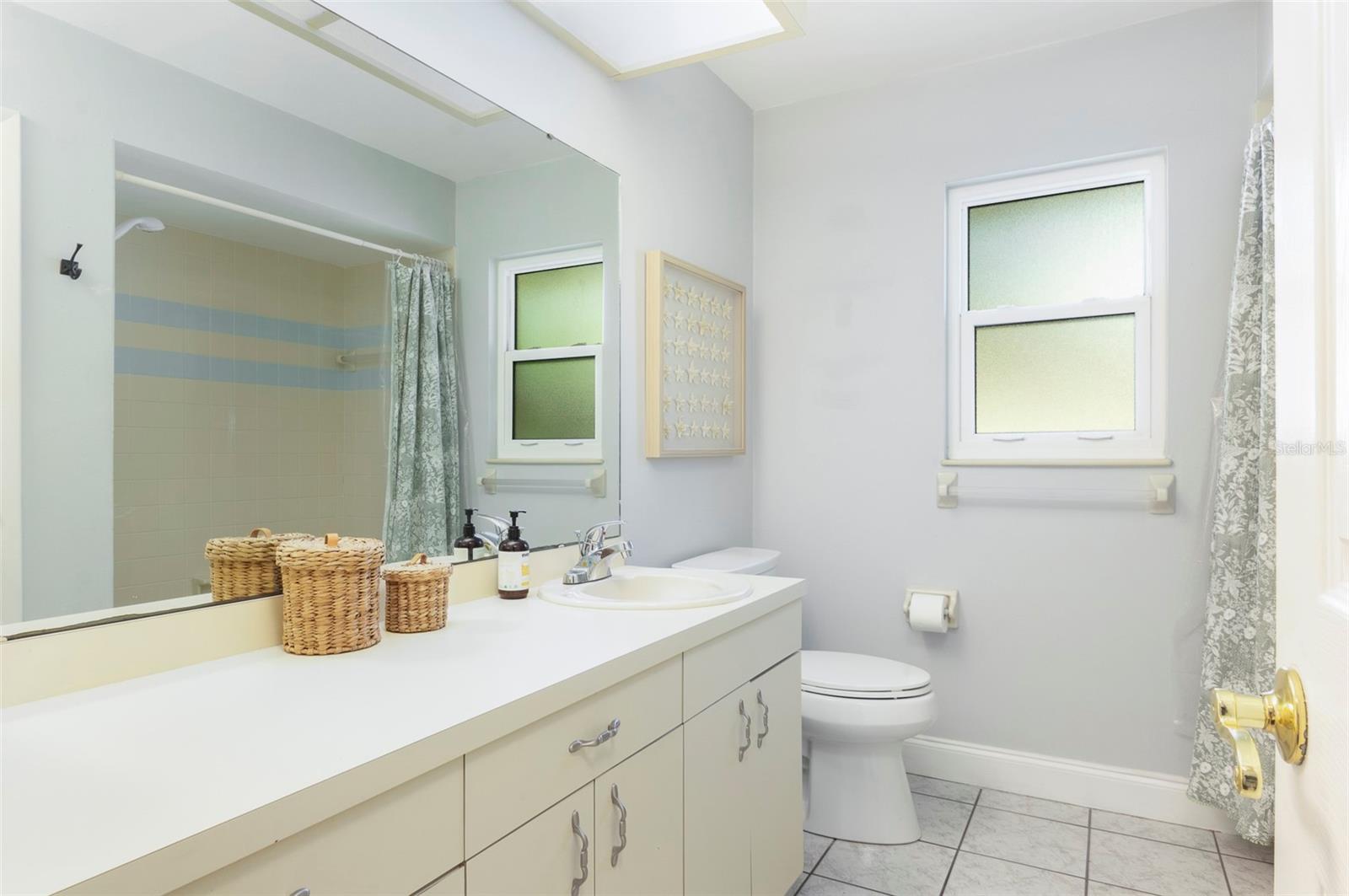 Image 28 of 42 For 5605 78th Avenue E