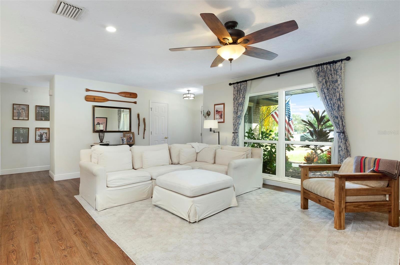 Image 9 of 42 For 5605 78th Avenue E