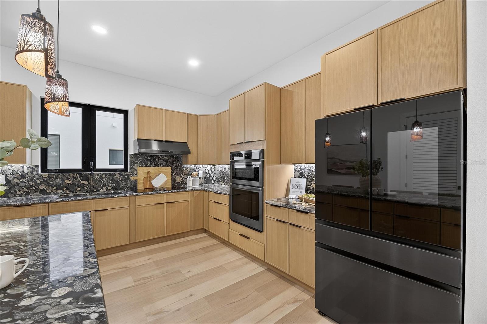 Image 25 of 85 For 2335 Oak Terrace