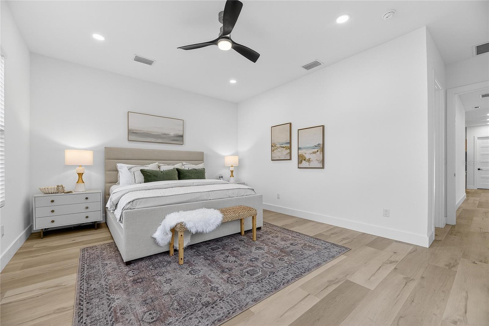 Image 31 of 85 For 2335 Oak Terrace