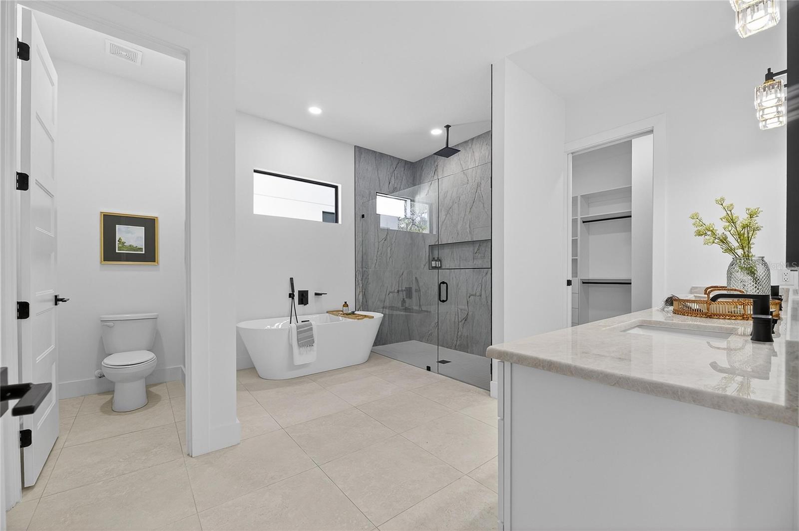 Image 34 of 85 For 2335 Oak Terrace