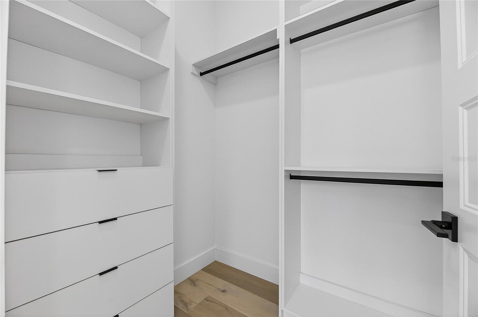 Image 46 of 85 For 2335 Oak Terrace