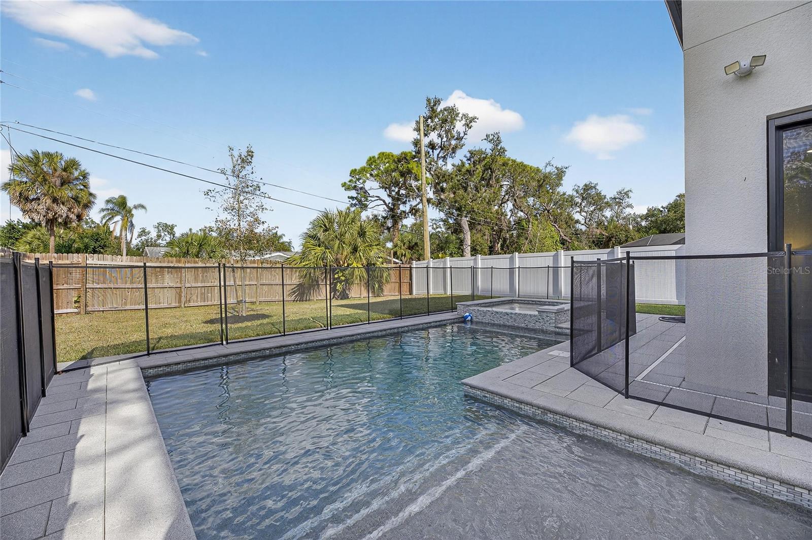 Image 65 of 85 For 2335 Oak Terrace