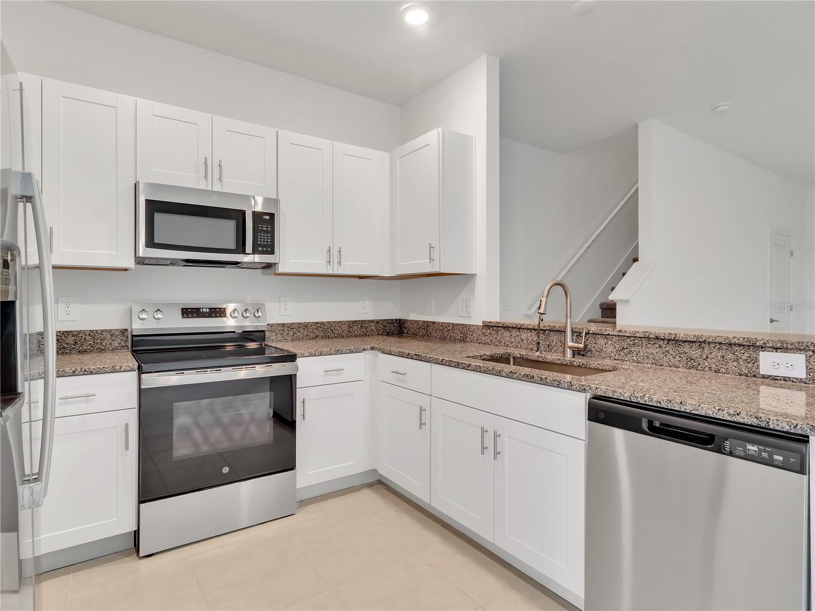 Image 7 of 31 For 11331 65th Terrace