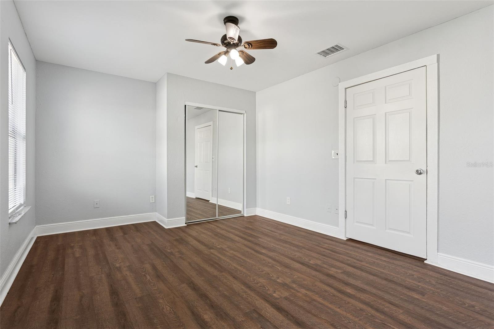 Image 11 of 25 For 3923 Broad Street