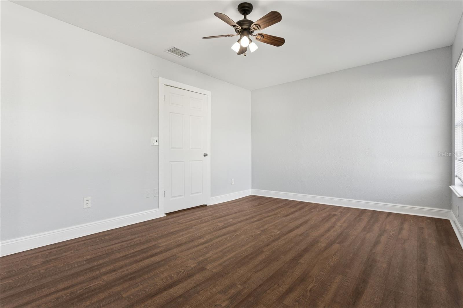 Image 12 of 25 For 3923 Broad Street