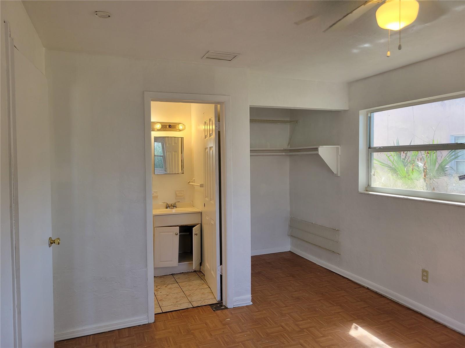 Image 9 of 18 For 1421 Prescott Street S