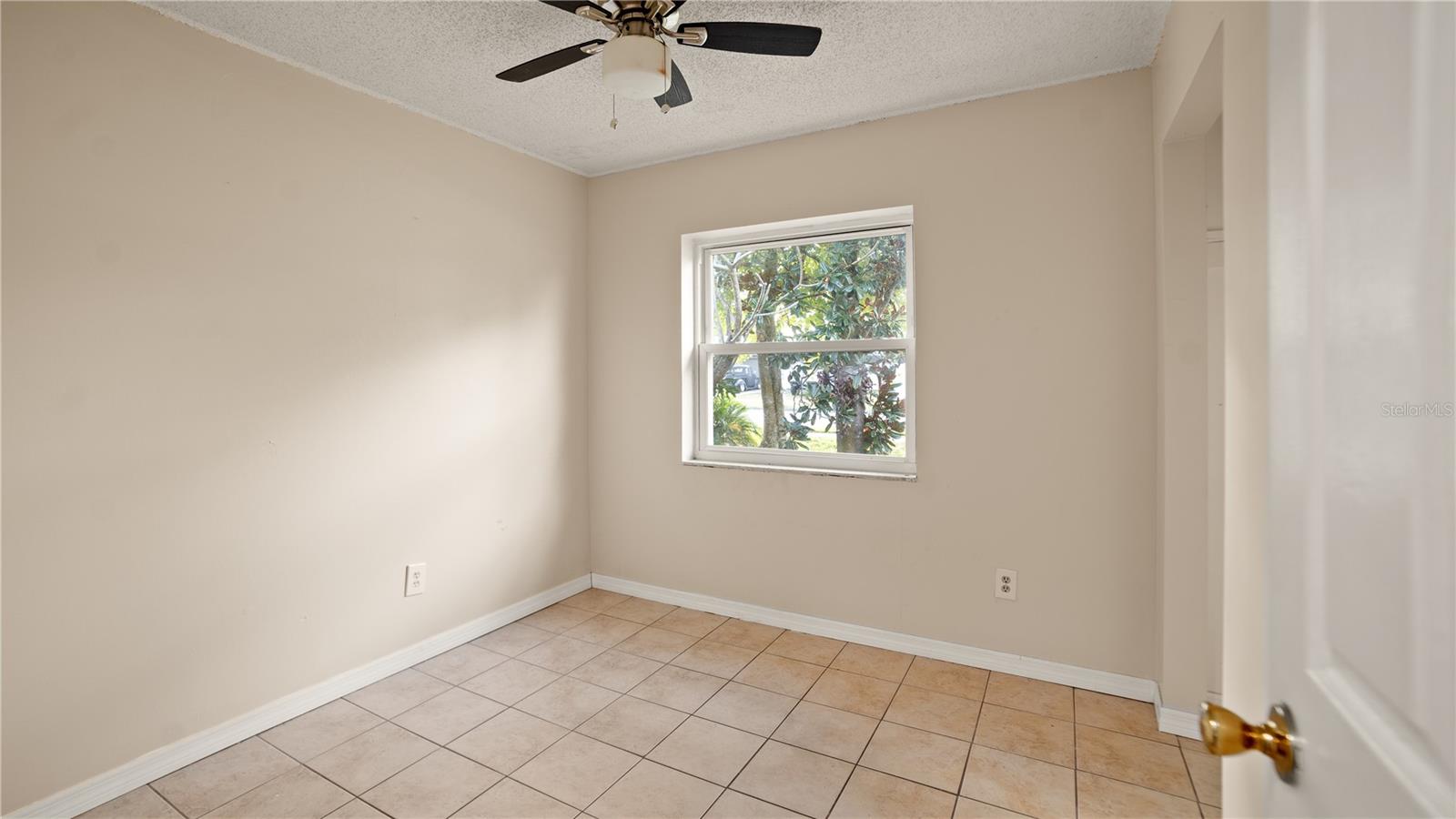 Image 8 of 13 For 5321 Wren Street