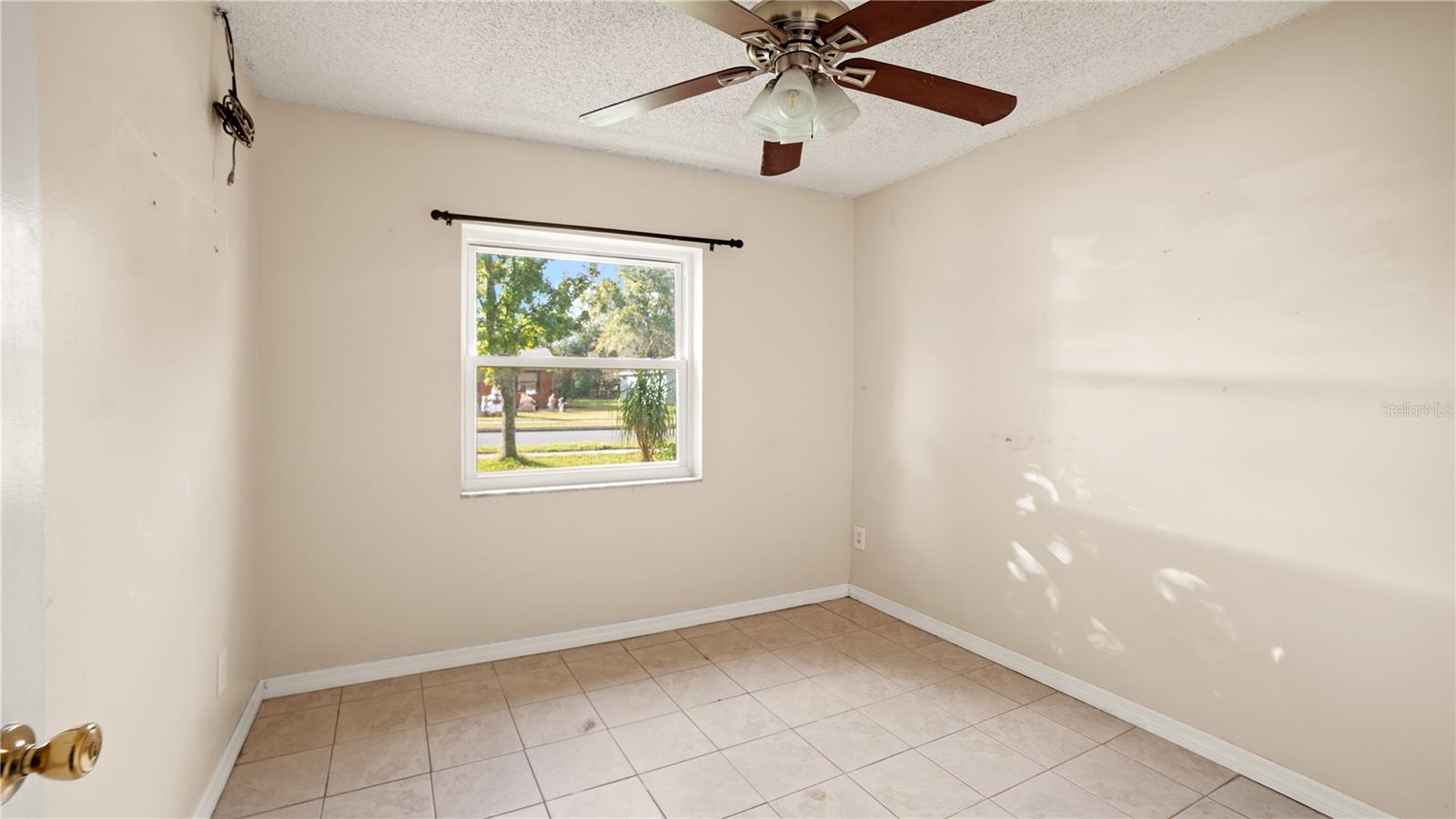 Image 9 of 13 For 5321 Wren Street