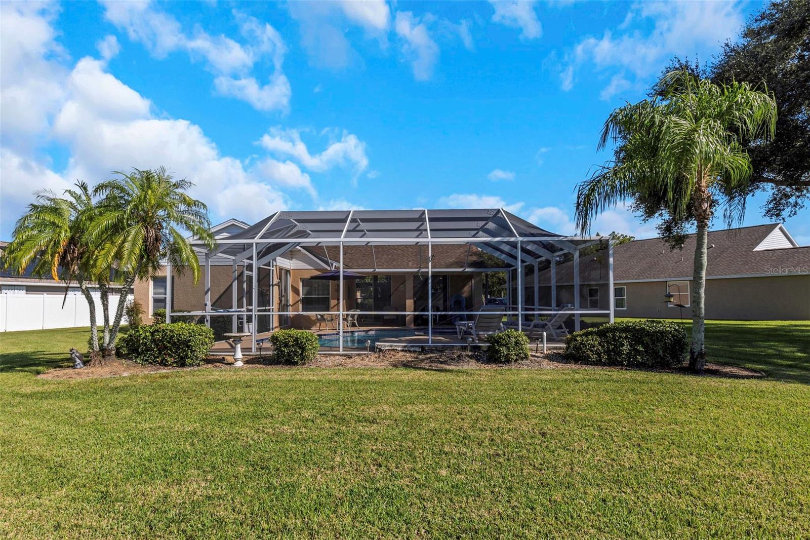 Image 11 of 91 For 394 Fountainview Circle