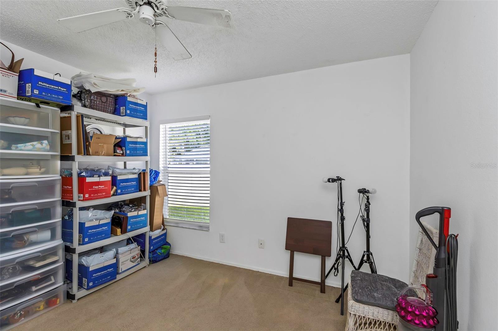 Image 36 of 91 For 394 Fountainview Circle