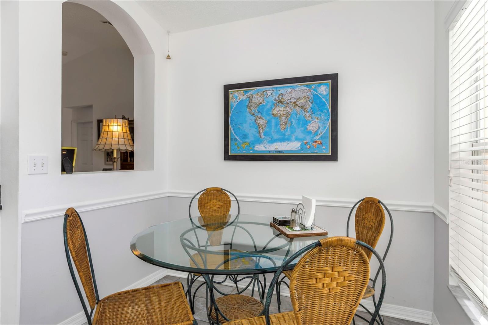 Image 51 of 91 For 394 Fountainview Circle