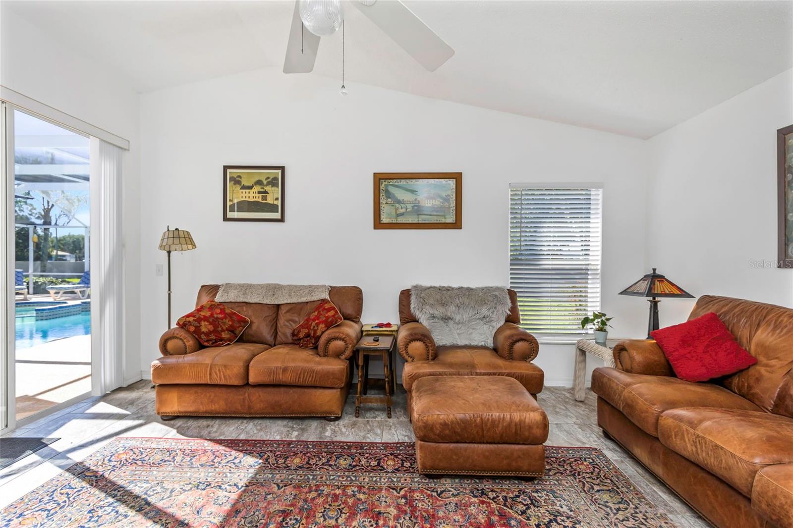 Image 59 of 91 For 394 Fountainview Circle