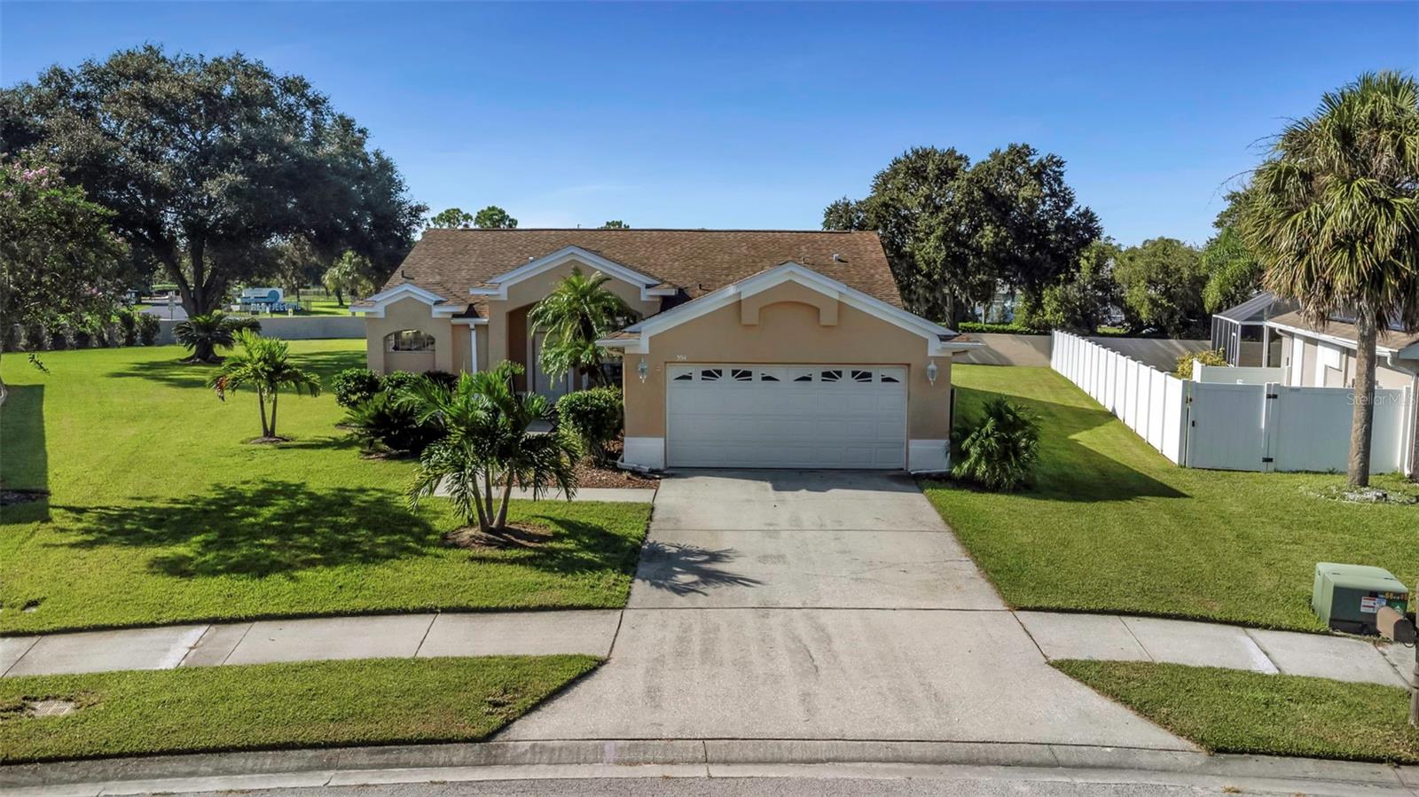 Image 66 of 91 For 394 Fountainview Circle