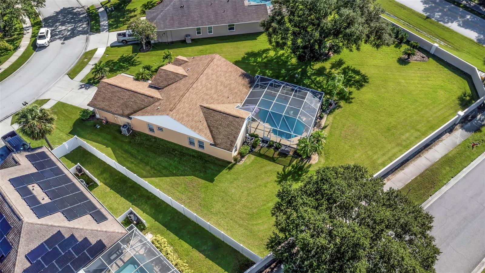 Image 73 of 91 For 394 Fountainview Circle