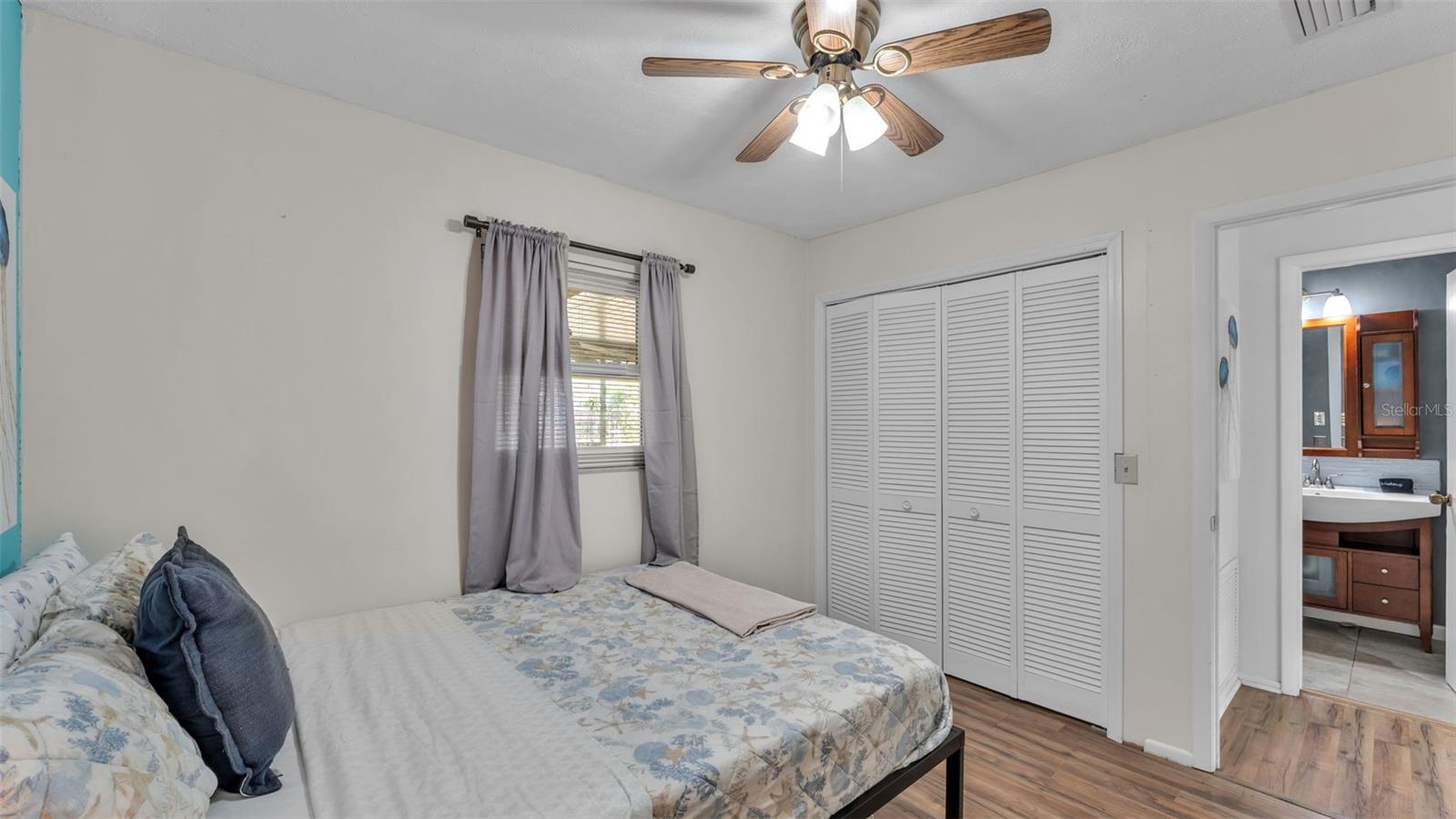 Image 22 of 45 For 6327 Sebring Street