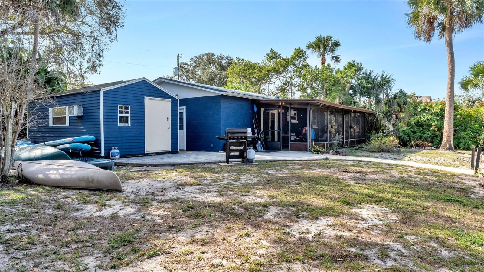 Image 28 of 45 For 6327 Sebring Street