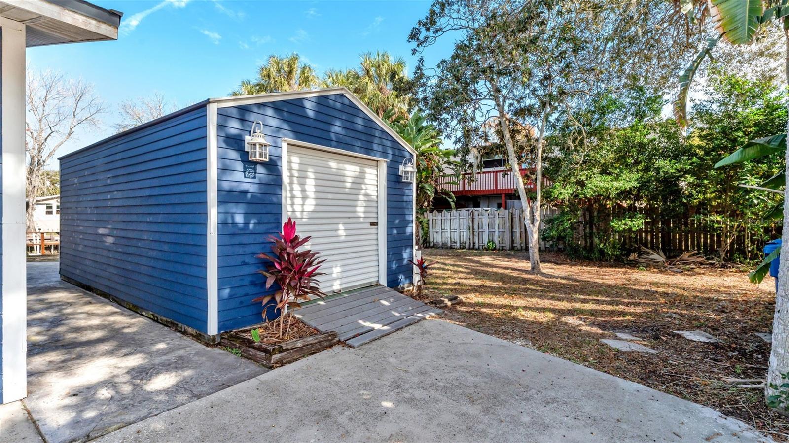 Image 29 of 45 For 6327 Sebring Street