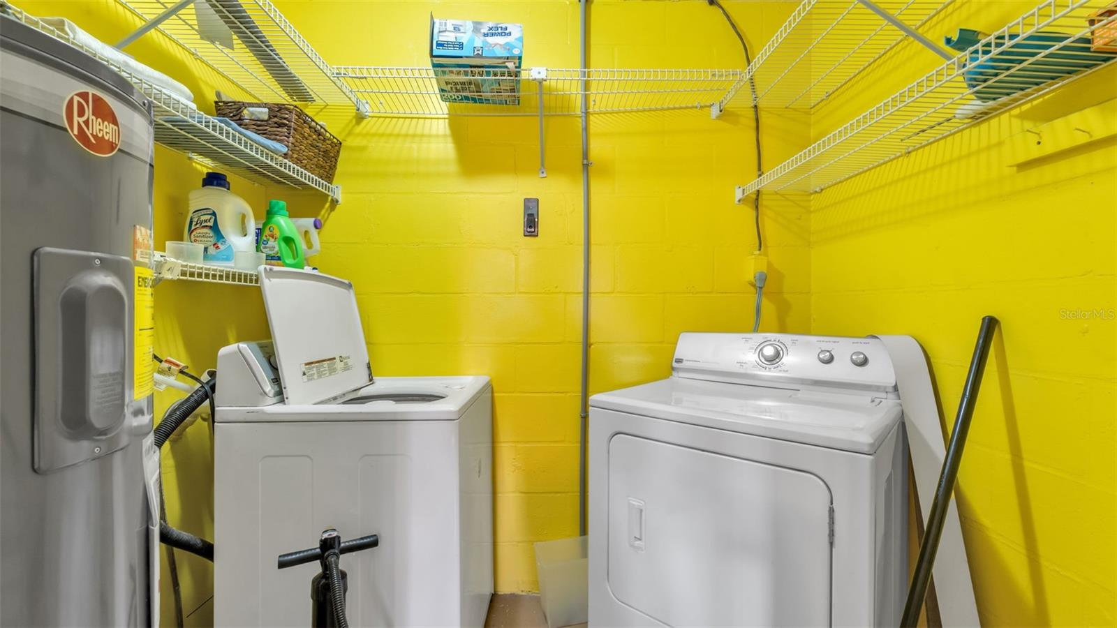 Image 37 of 45 For 6327 Sebring Street