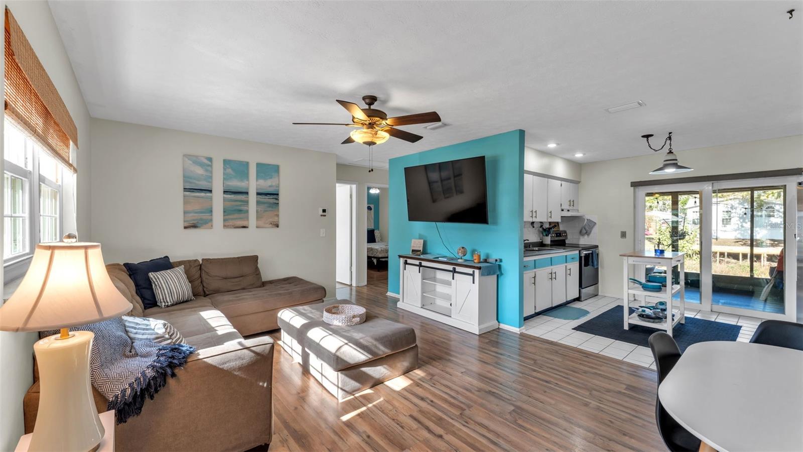 Image 5 of 45 For 6327 Sebring Street