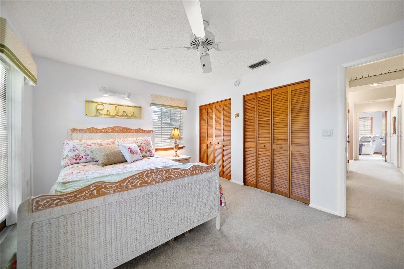 Image 41 of 76 For 14940 Cathy Lane