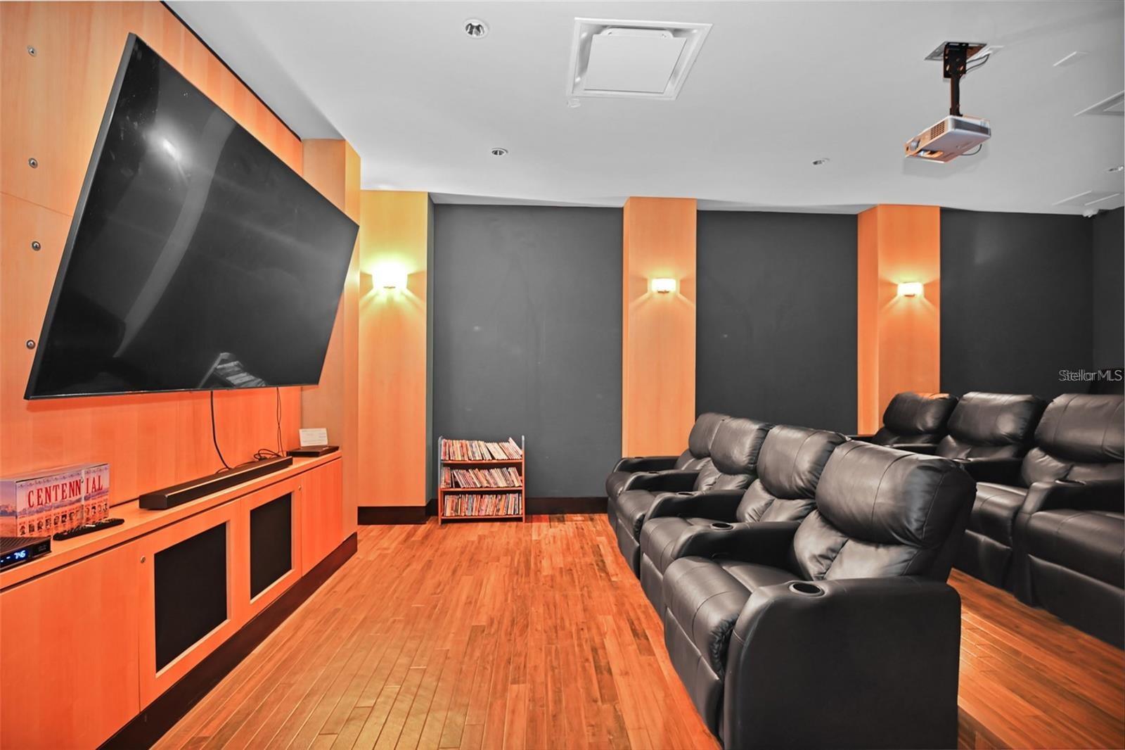 Image 41 of 61 For 880 Mandalay Avenue S806