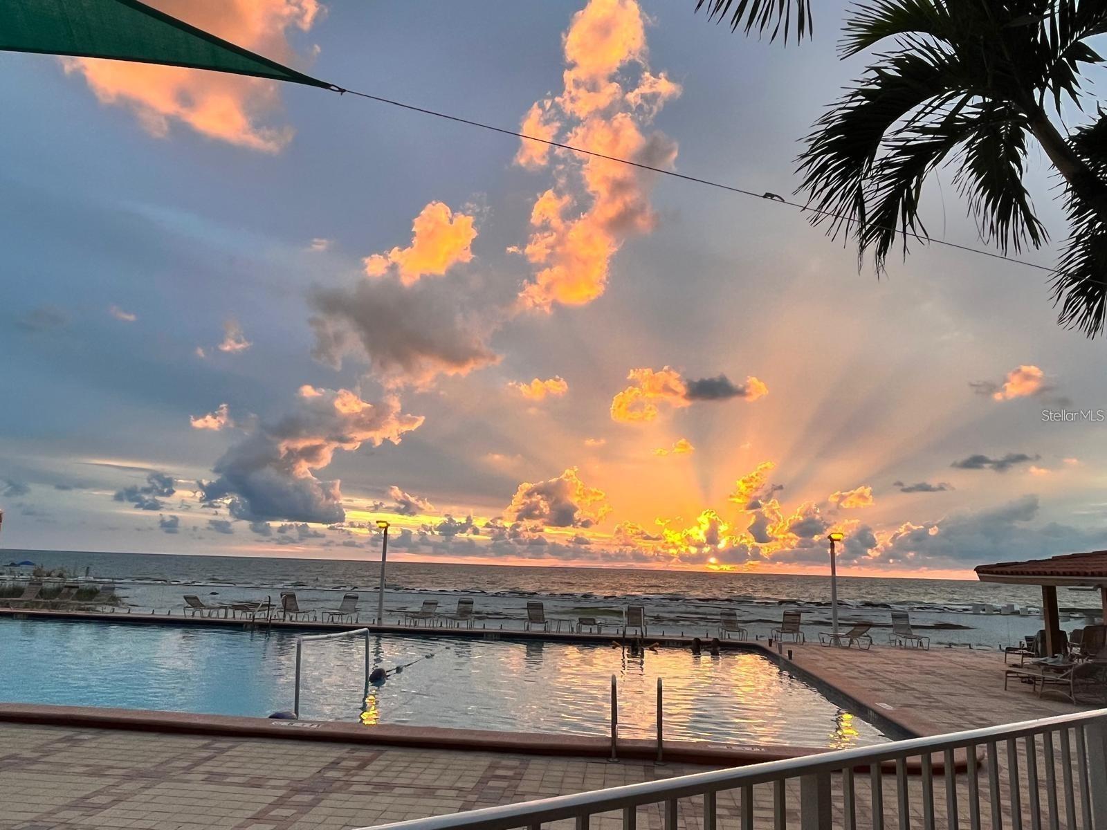 Image 53 of 61 For 880 Mandalay Avenue S806