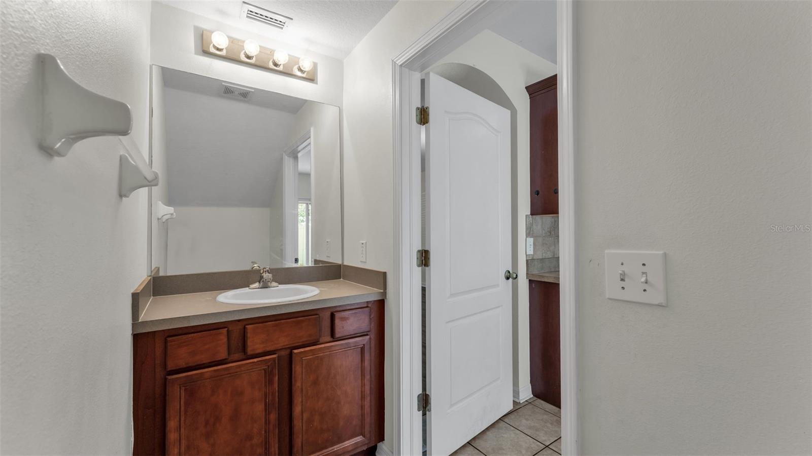 Image 12 of 33 For 12403 Foxmoor Peak Drive