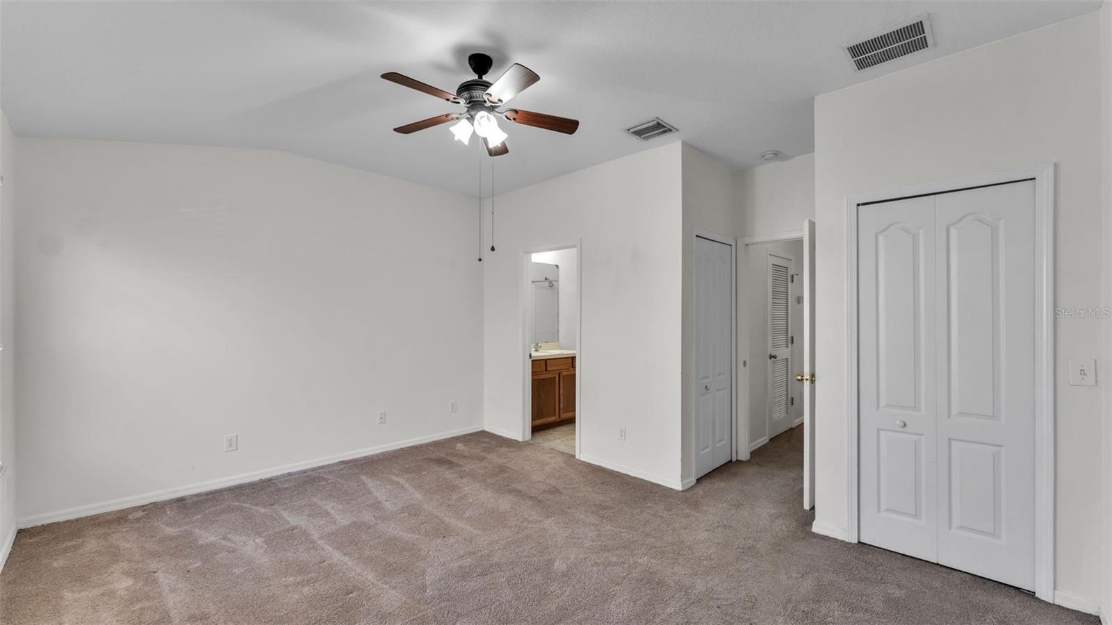 Image 20 of 33 For 12403 Foxmoor Peak Drive