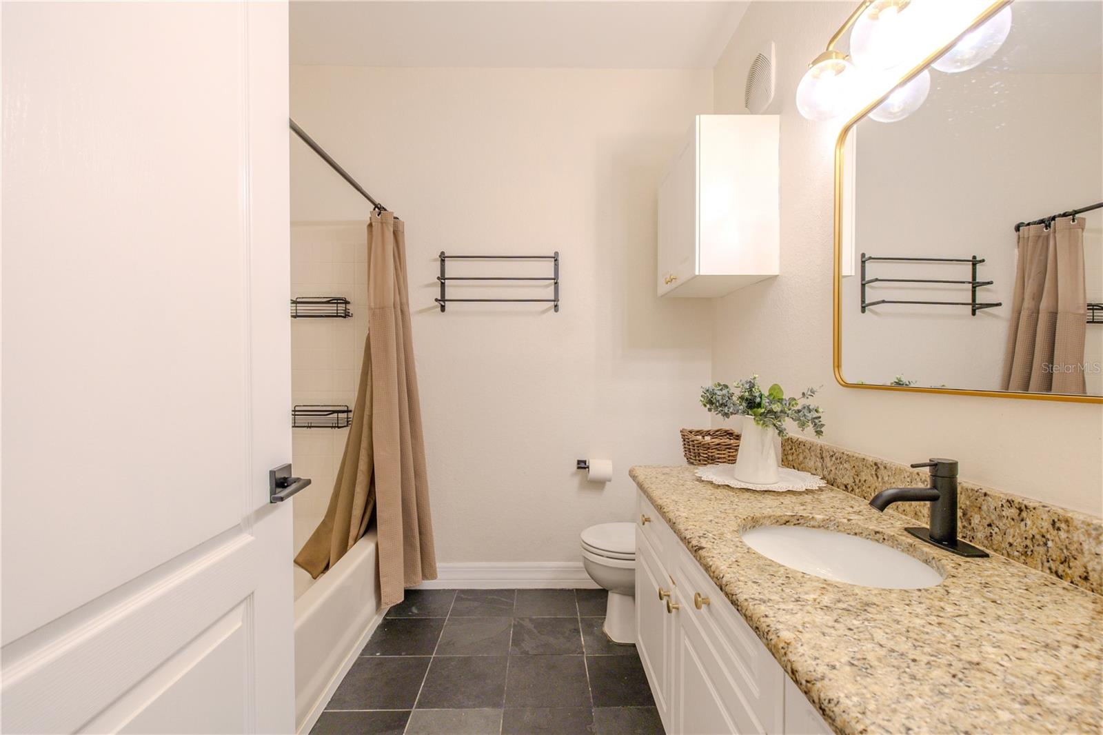 Image 27 of 65 For 2722 Via Tivoli  410a