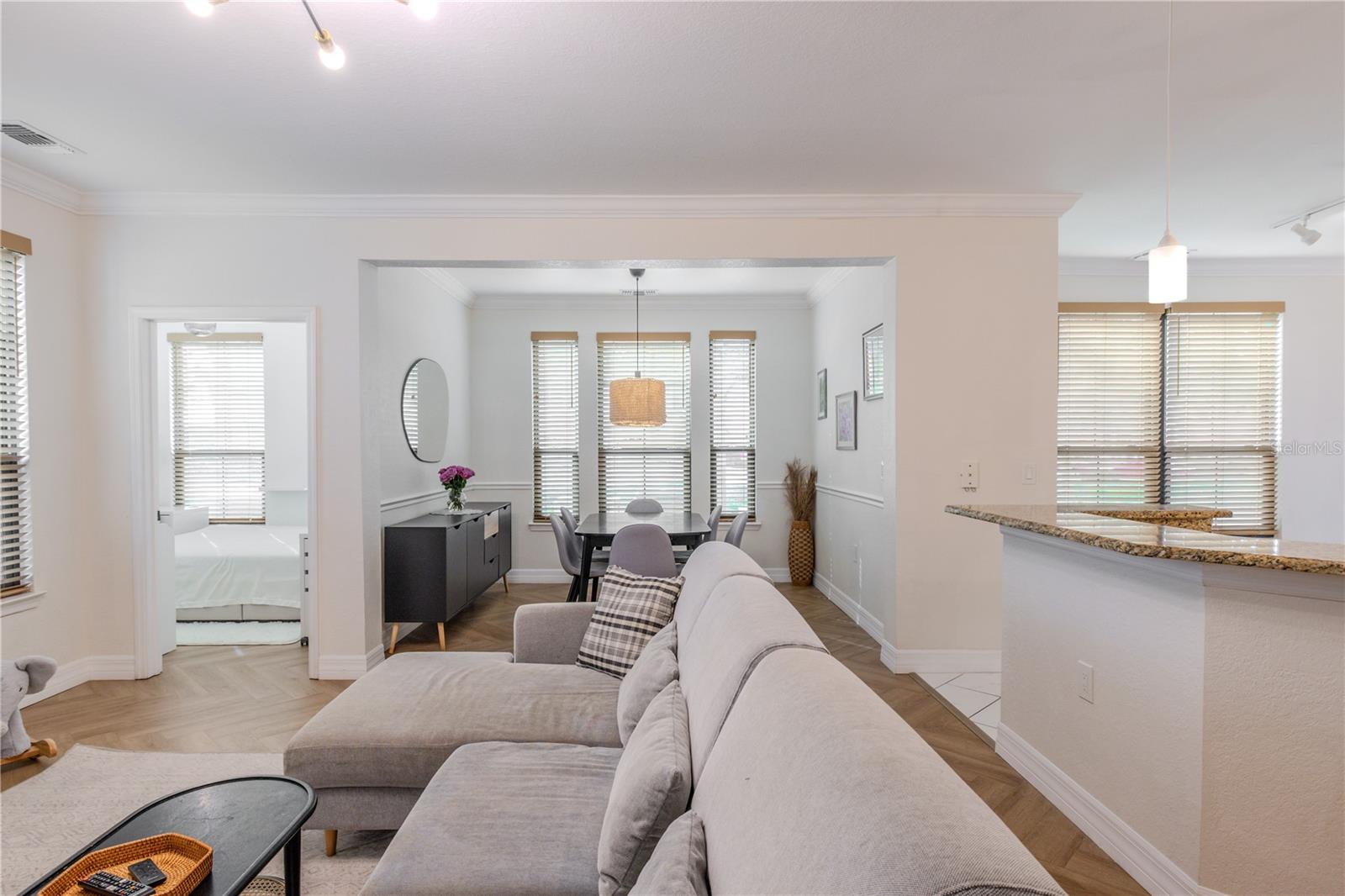 Image 37 of 65 For 2722 Via Tivoli  410a