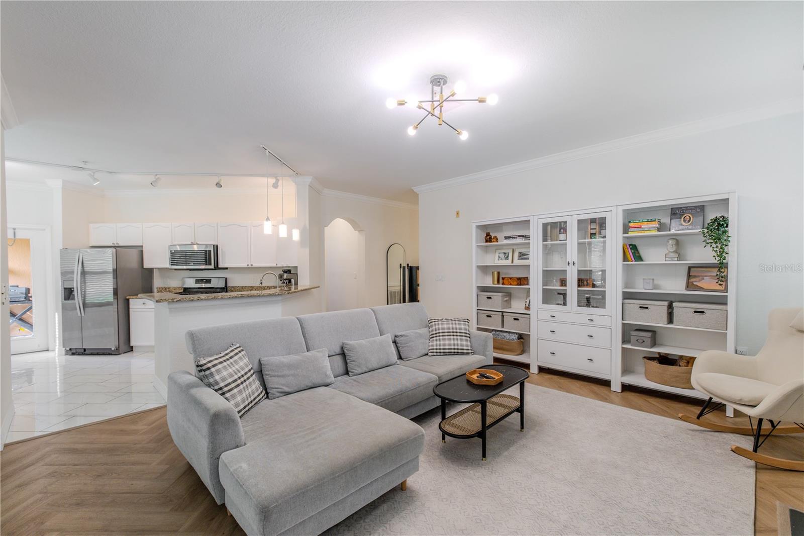 Image 38 of 65 For 2722 Via Tivoli  410a