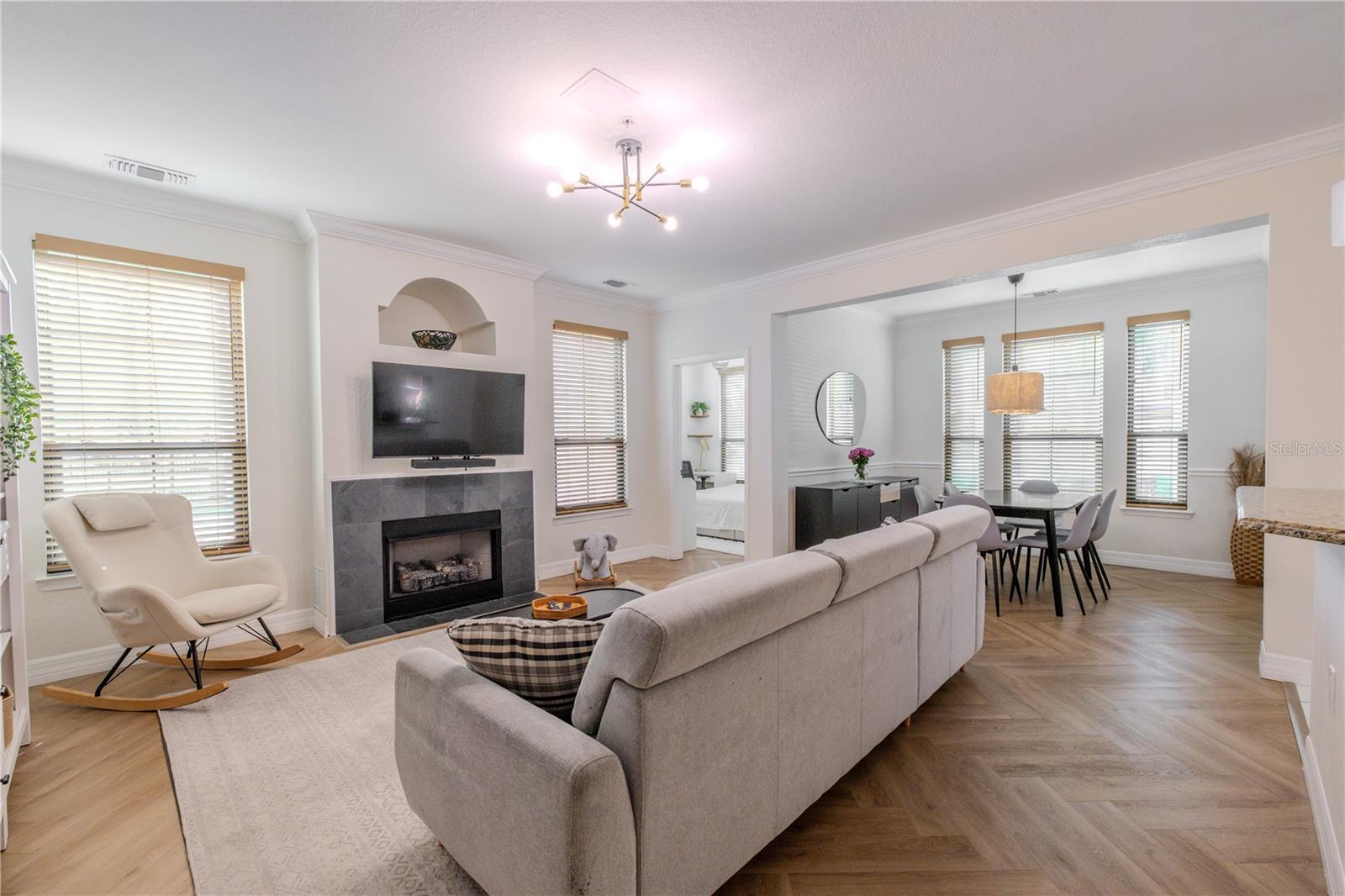 Image 4 of 65 For 2722 Via Tivoli  410a