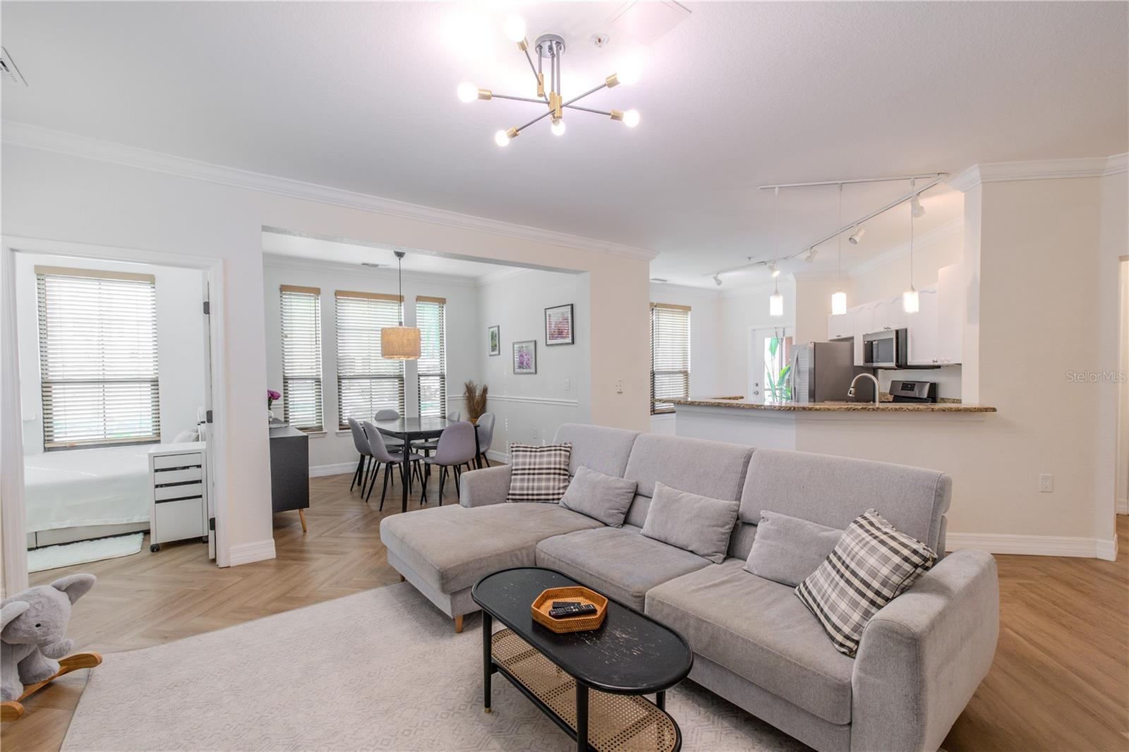 Image 6 of 65 For 2722 Via Tivoli  410a