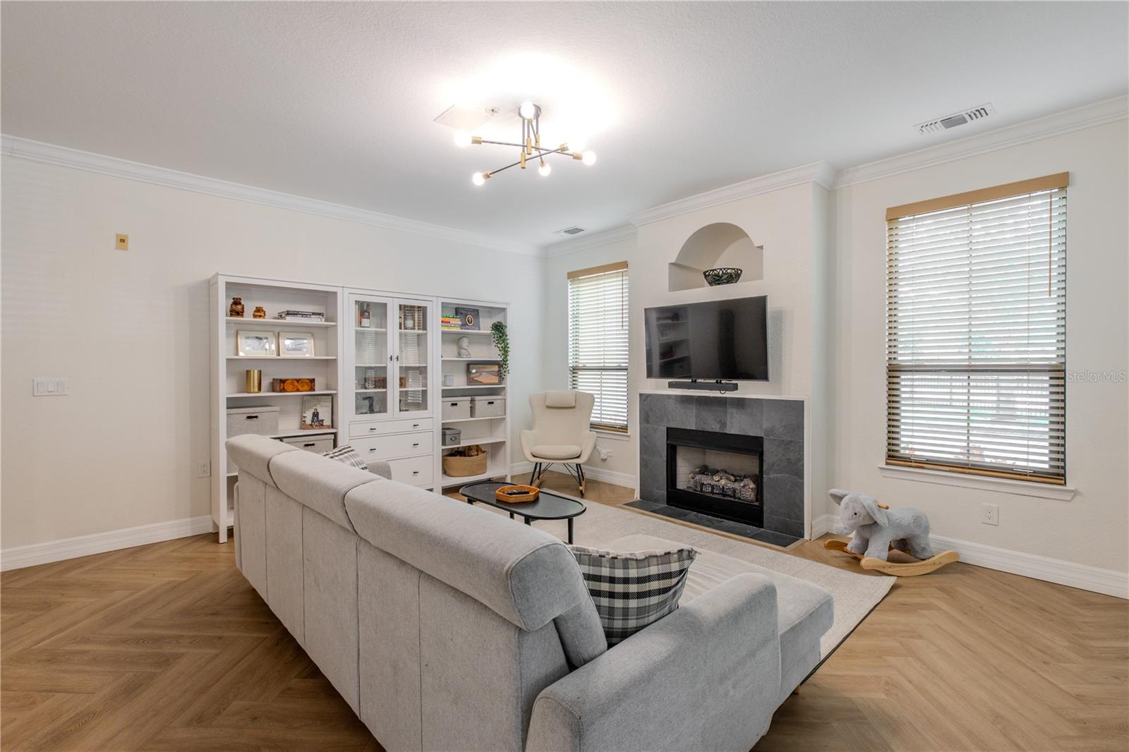 Image 8 of 65 For 2722 Via Tivoli  410a