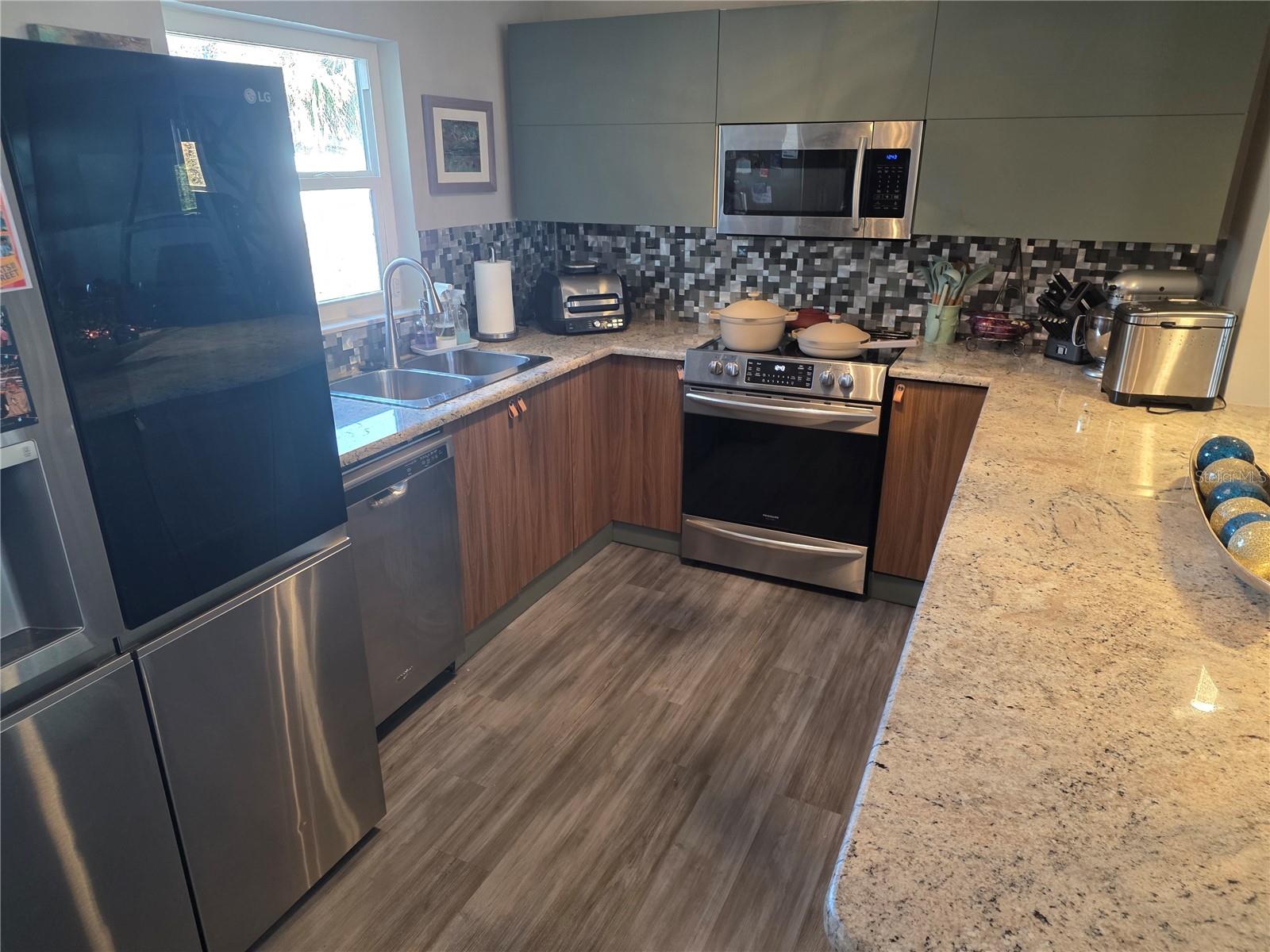 Image 5 of 23 For 6301 Renellie Court