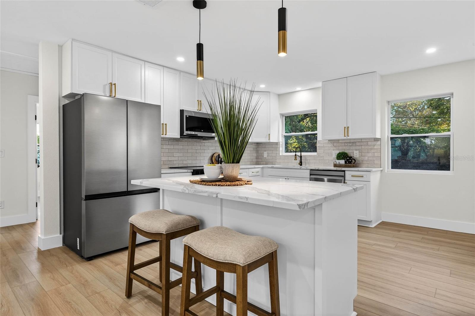 Image 13 of 37 For 3724 28th Avenue N