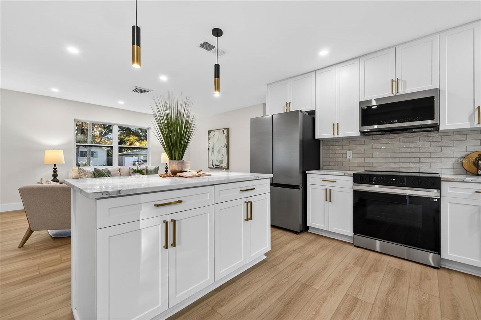 Image 19 of 37 For 3724 28th Avenue N