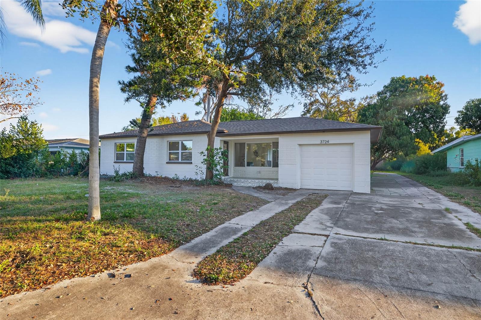 Image 2 of 37 For 3724 28th Avenue N