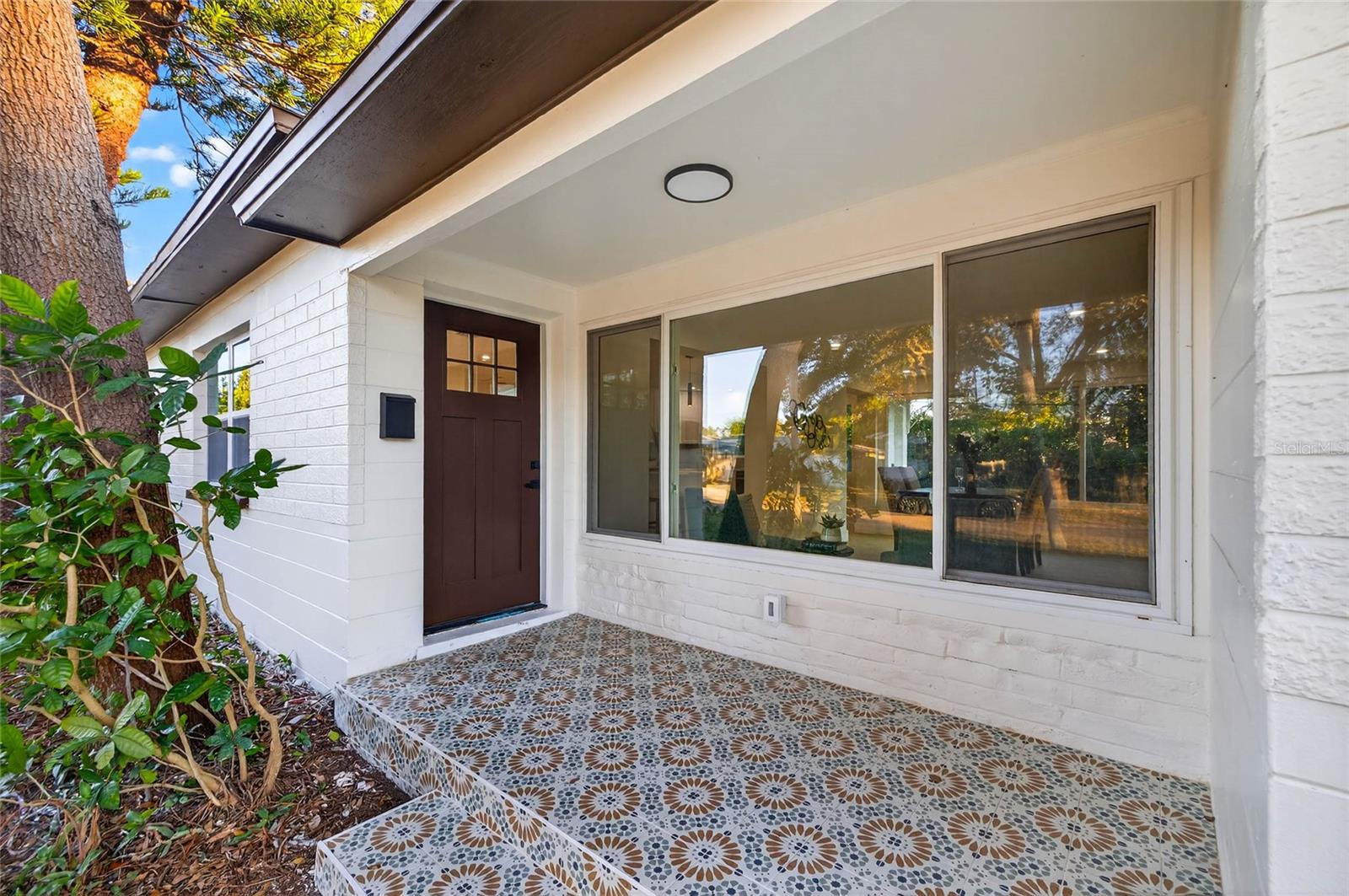 Image 8 of 37 For 3724 28th Avenue N