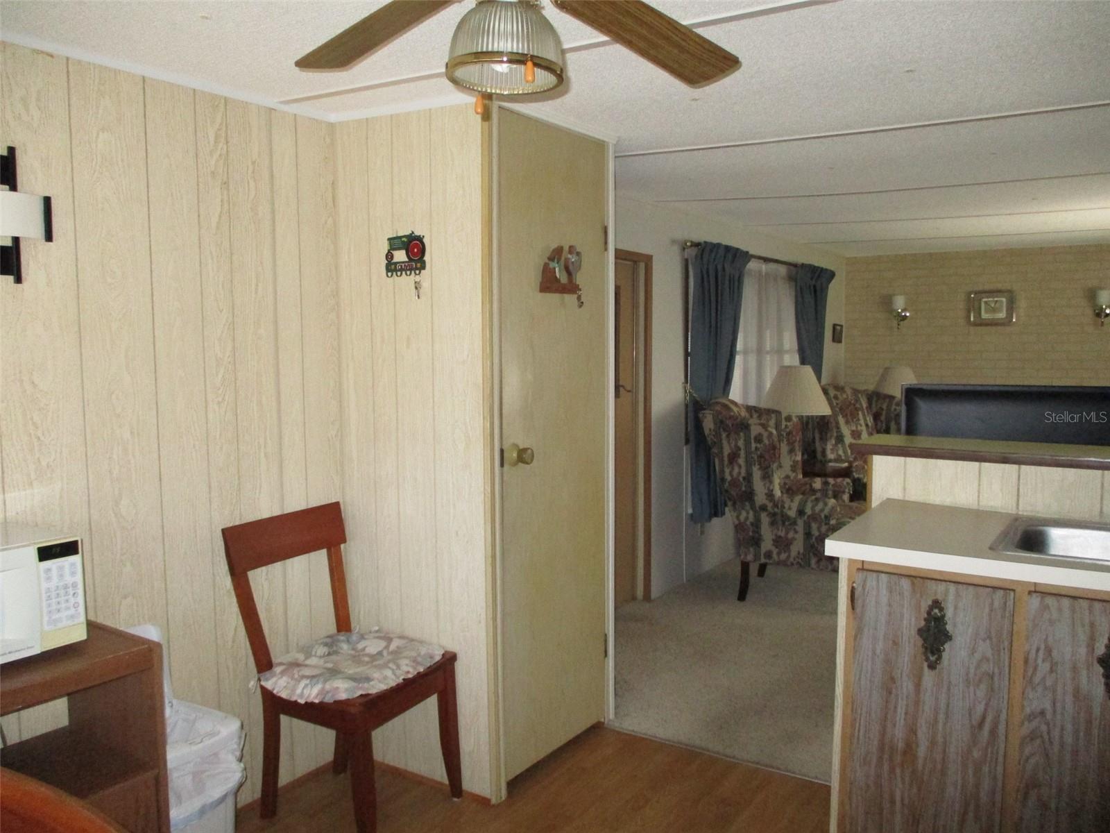 Image 10 of 21 For 3718 Castle Drive