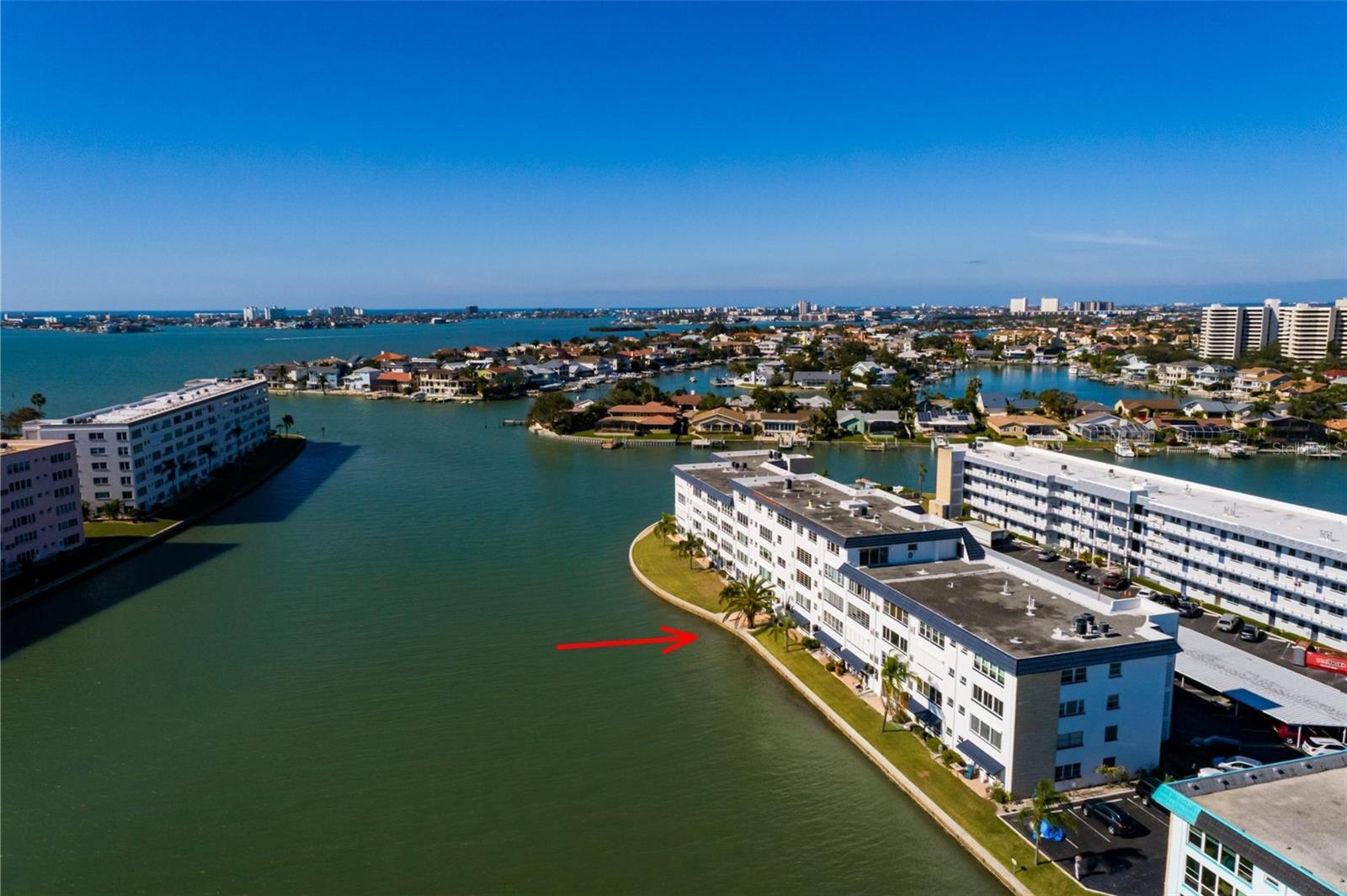 Image 35 of 64 For 5960 30th Avenue S 411