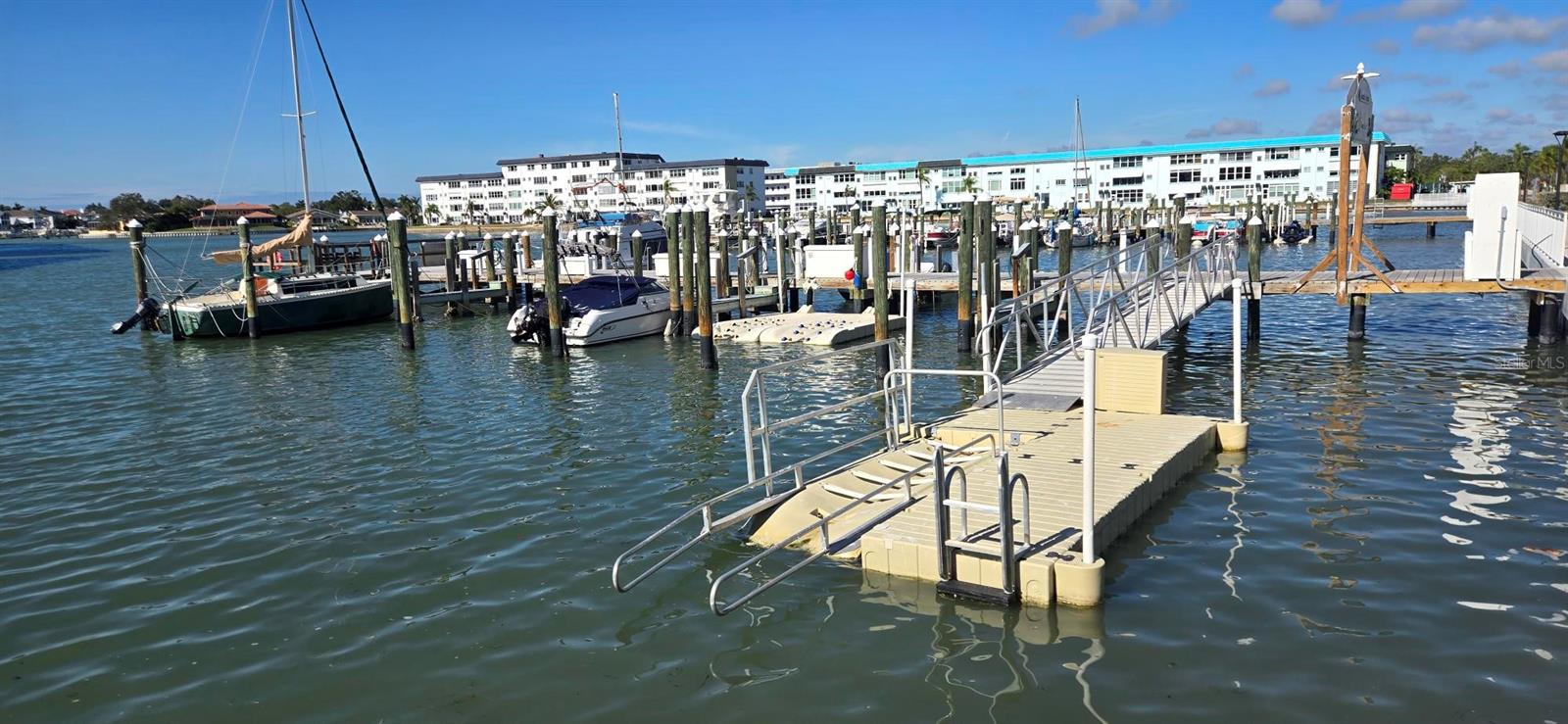 Image 7 of 64 For 5960 30th Avenue S 411