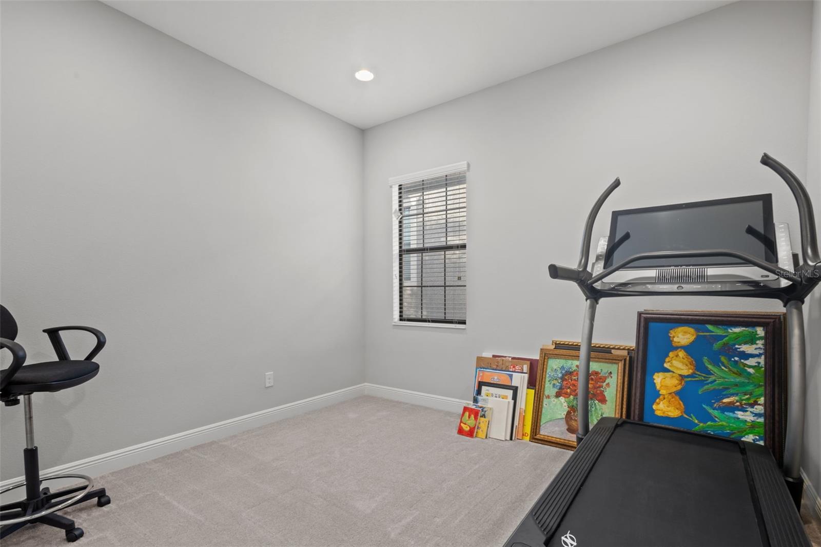 Image 25 of 29 For 823 Floresta Street