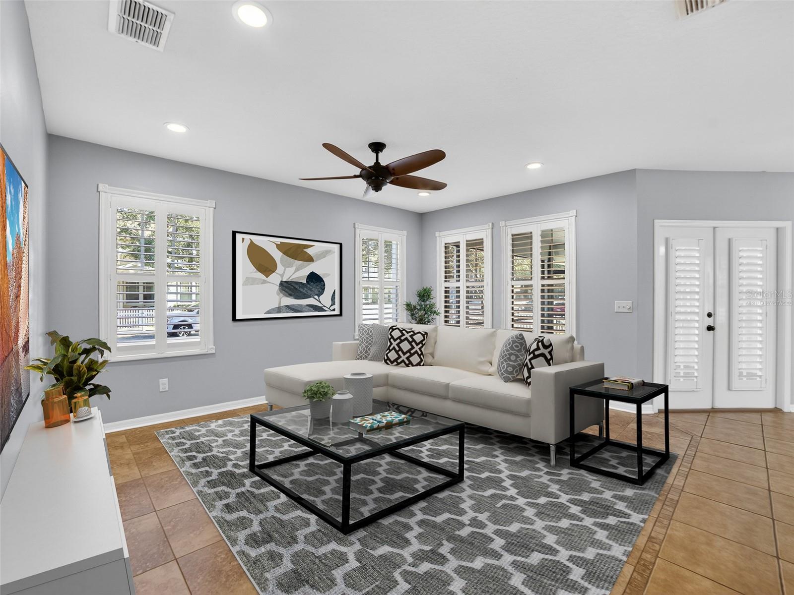 Listing photo id 4 for 16127 Bridgecrossing Drive