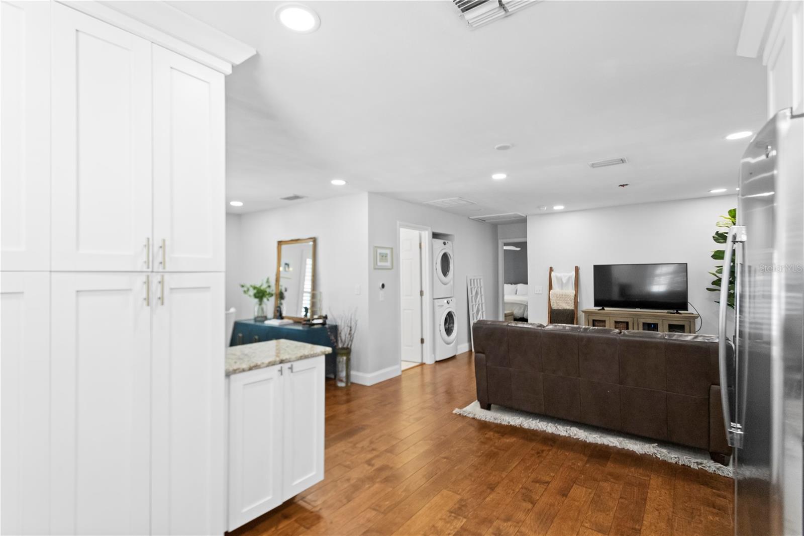 Image 12 of 29 For 5912 Switzer Avenue