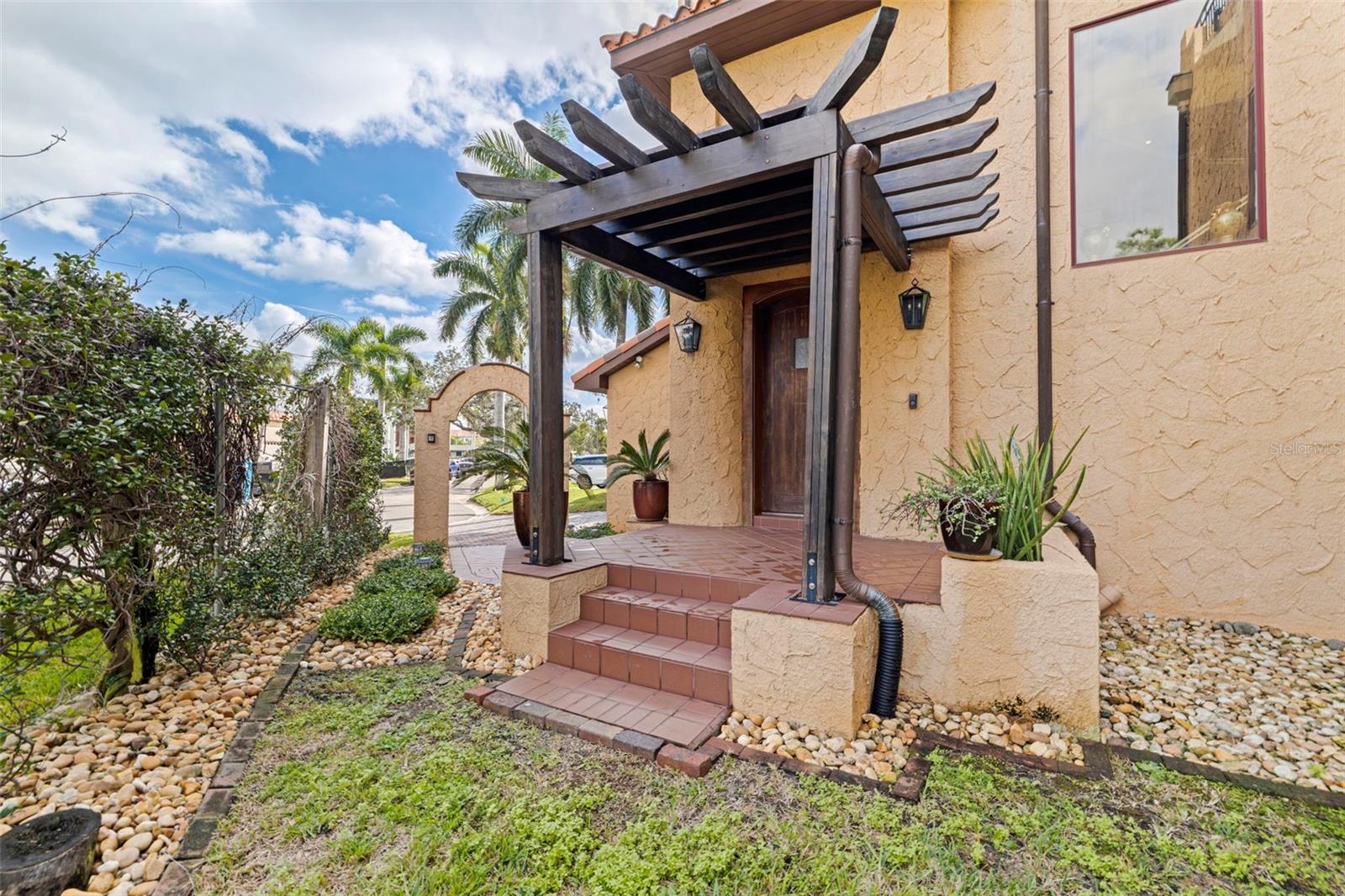 Image 5 of 93 For 1815 Bayou Grande Boulevard Ne