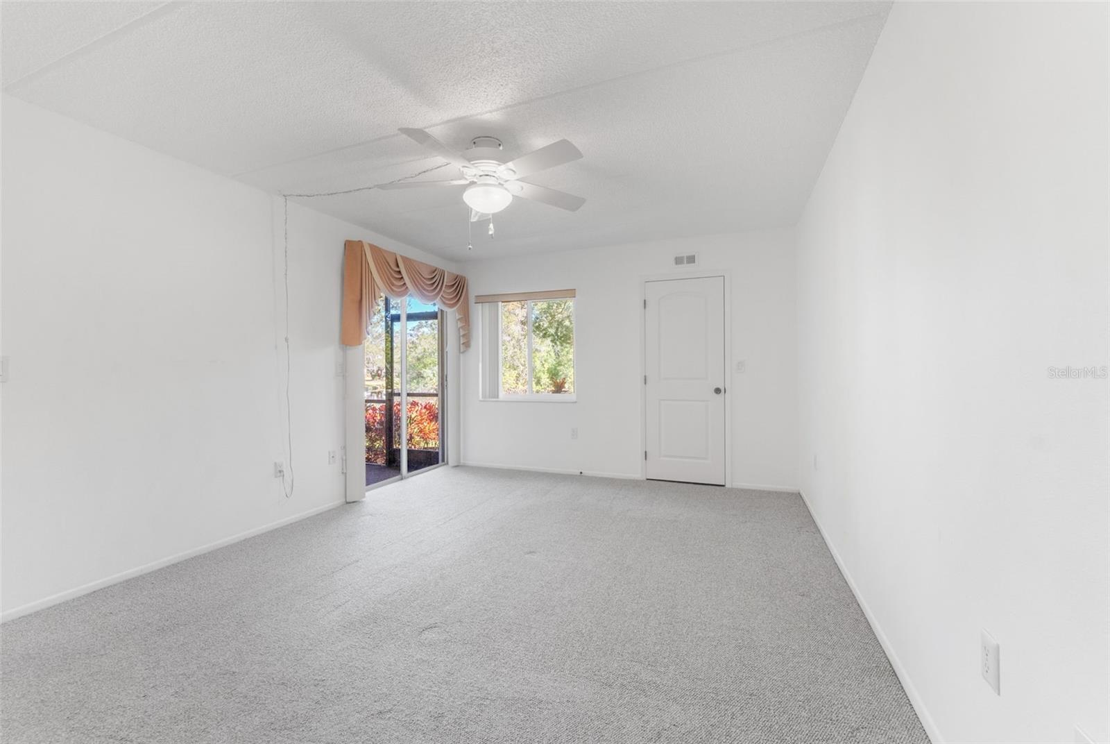 Image 18 of 38 For 219 Cypress Court 219